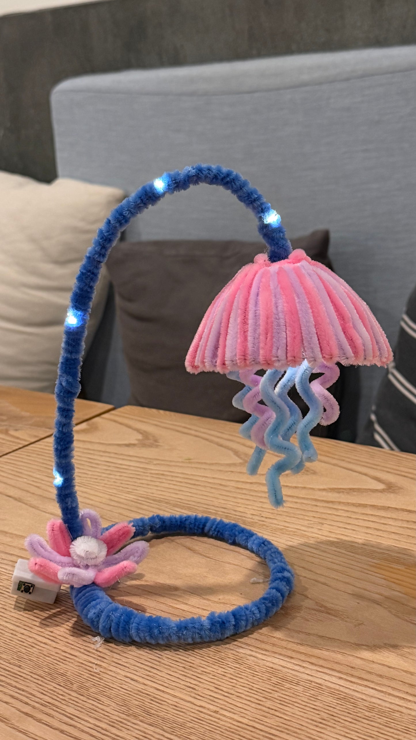 Make ur flower or jellyfish lamp 29/AUG